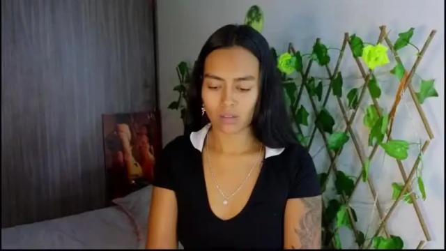 Image 2 of macey_elliot Stream on Chaturbate on 17 months ago