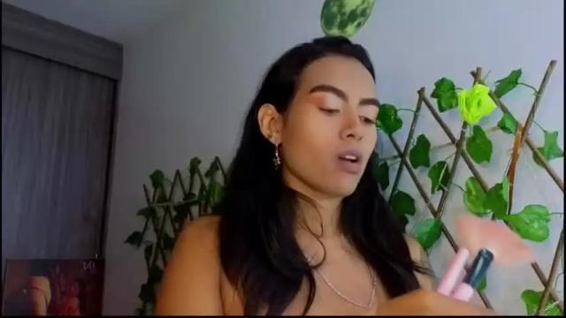 Thumbnail 3, macey_elliot's Stream at Chaturbate, 17 months ago