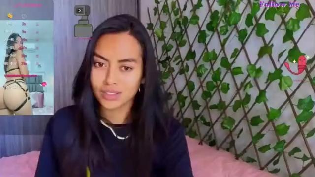 Image 2 of macey_elliot Stream on Chaturbate on 16 months ago