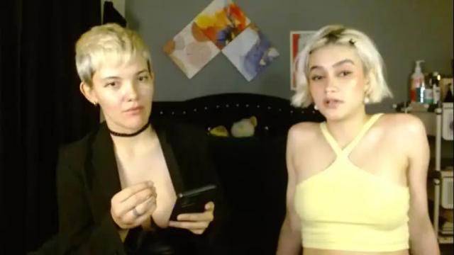 Image 8 of mackenziemoon Stream on Chaturbate on 1 month ago