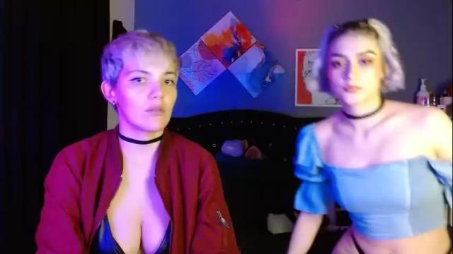Image 2 of mackenziemoon Stream on Chaturbate on 1 month ago