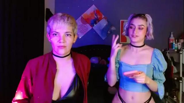 Image 3 of mackenziemoon Stream on Chaturbate on 1 month ago