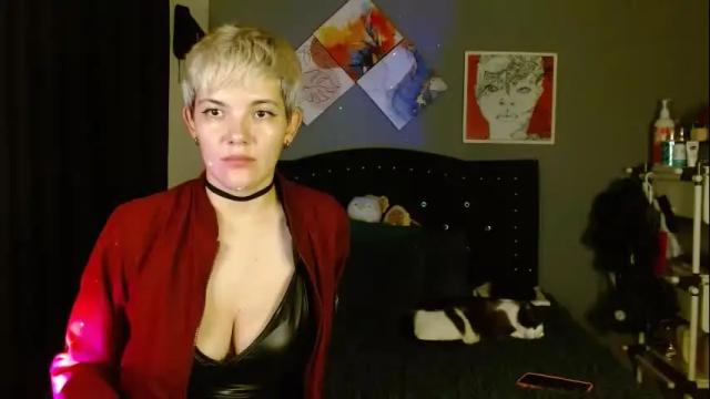 Image 6 of mackenziemoon Stream on Chaturbate on 1 month ago