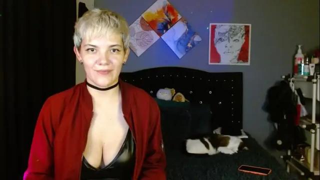 Image 7 of mackenziemoon Stream on Chaturbate on 1 month ago