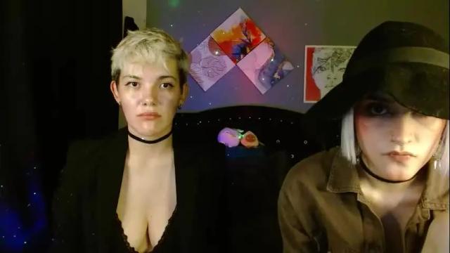 Image 11 of mackenziemoon Stream on Chaturbate on 1 month ago