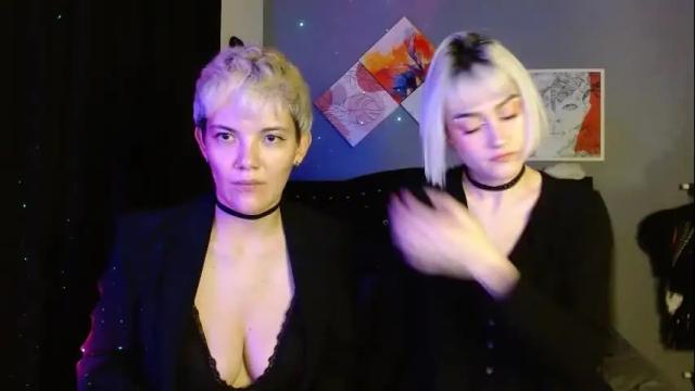 Image 2 of mackenziemoon Stream on Chaturbate on 25 days ago