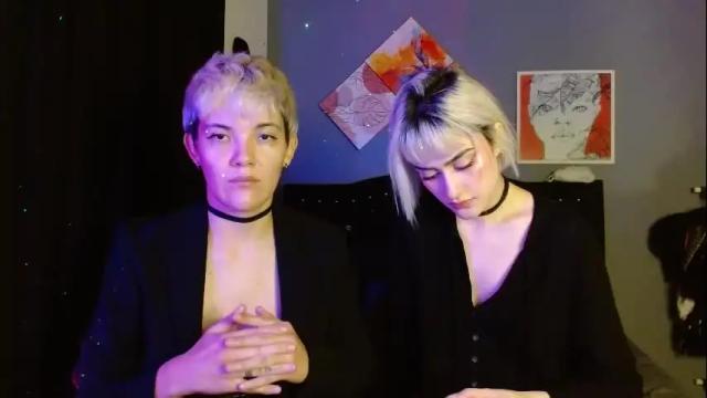 Image 3 of mackenziemoon Stream on Chaturbate on 25 days ago