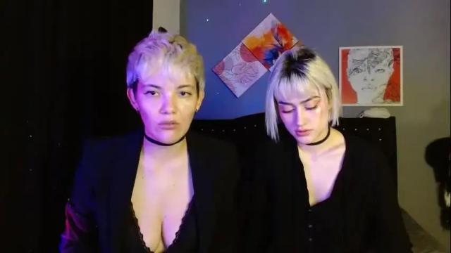 Image 4 of mackenziemoon Stream on Chaturbate on 25 days ago