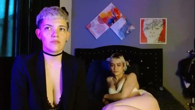 Image 12 of mackenziemoon Stream on Chaturbate on 15 days ago
