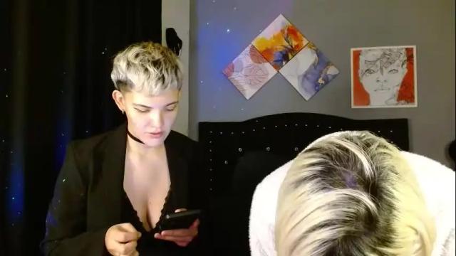 Image 11 of mackenziemoon Stream on Chaturbate on 13 days ago
