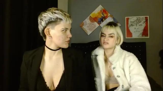 Image 6 of mackenziemoon Stream on Chaturbate on 13 days ago