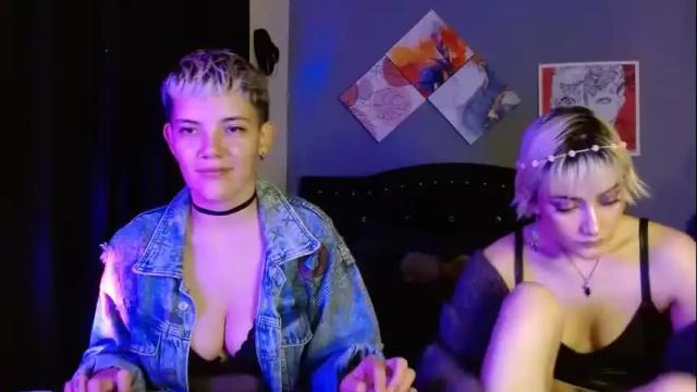 Image 6 of mackenziemoon Stream on Chaturbate on 8 days ago