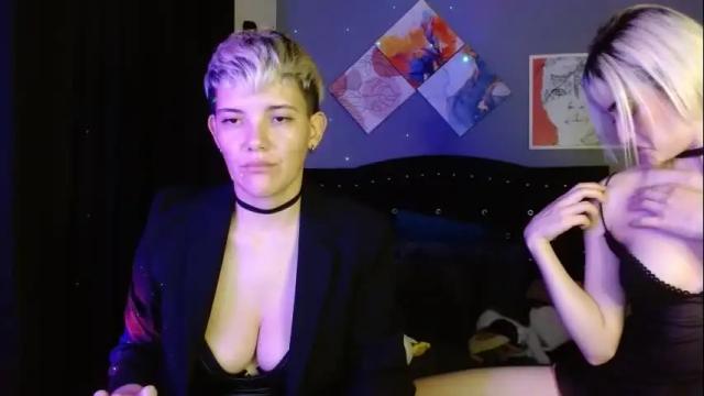 Image 7 of mackenziemoon Stream on Chaturbate on 3 days ago