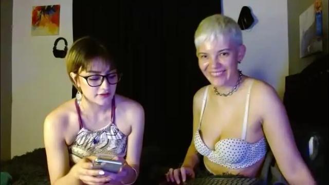 Image 12 of mackenziemoon Stream on Chaturbate on 2 months ago