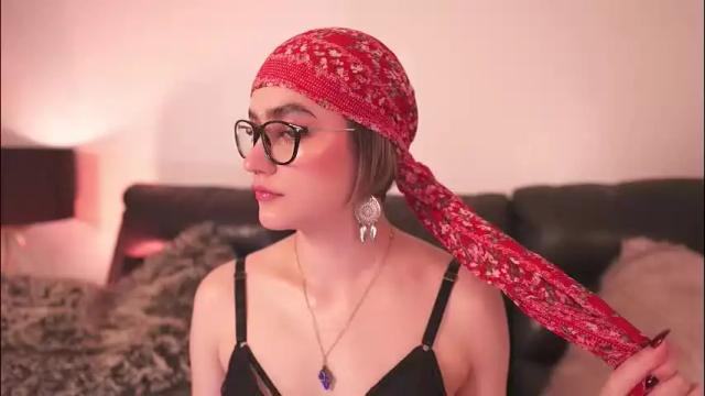 Image 8 of mackenziemoon Stream on Chaturbate on 1 month ago