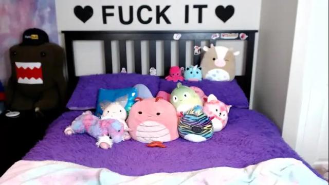 Image 2 of mackenziewolfe Stream on Chaturbate on 10 days ago