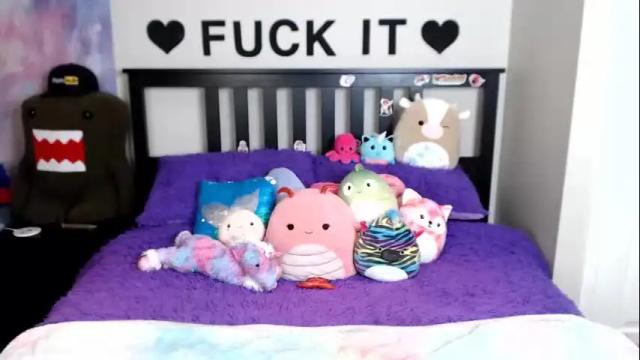 Image 2 of mackenziewolfe Stream on Chaturbate on 6 days ago