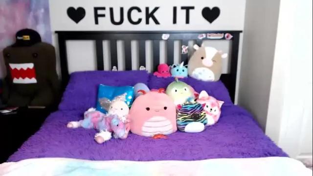 Thumbnail 1, mackenziewolfe's Stream at Chaturbate, 2 months ago