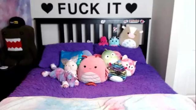 Image 7 of mackenziewolfe Stream on Chaturbate on 2 months ago