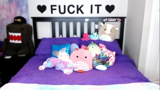 Image 6 of mackenziewolfe Stream on Chaturbate on 29 days ago