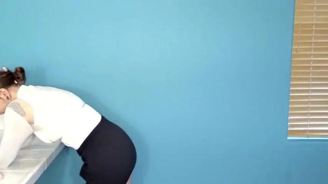 Image 11 of madam_edgewood Stream on Chaturbate on 17 months ago