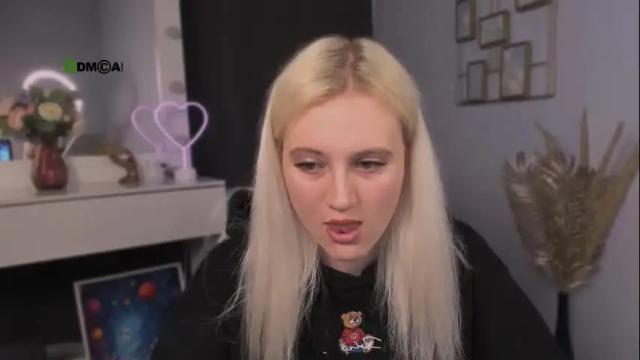 Image 12 of madam_ulis Stream on Chaturbate on 25 days ago
