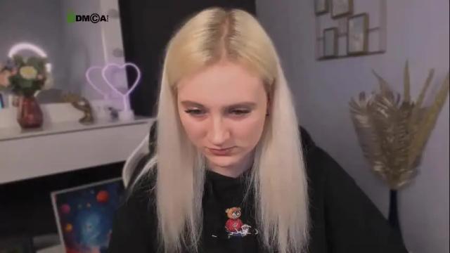 Image 8 of madam_ulis Stream on Chaturbate on 25 days ago