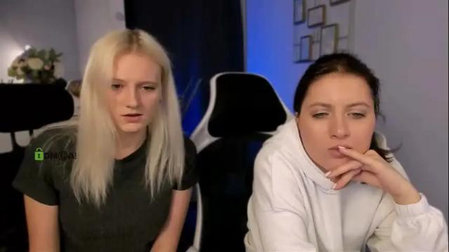 Image 4 of madam_ulis Stream on Chaturbate on 2 months ago