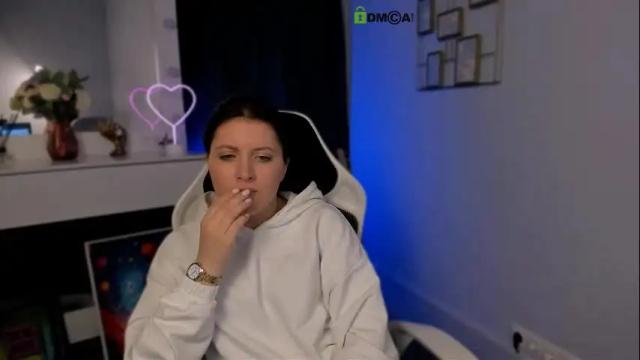 Image 7 of madam_ulis Stream on Chaturbate on 2 months ago