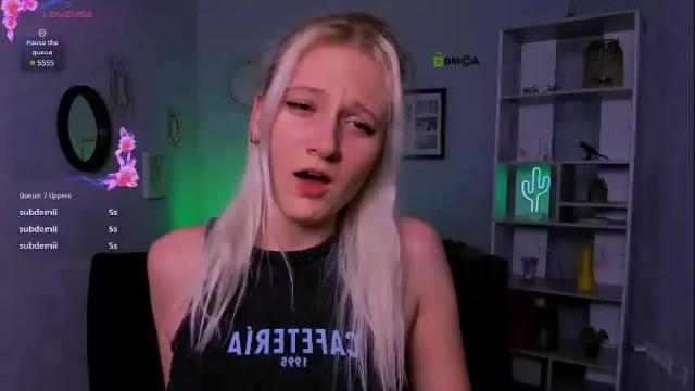 Image 11 of madam_ulis Stream on Chaturbate on 8 days ago
