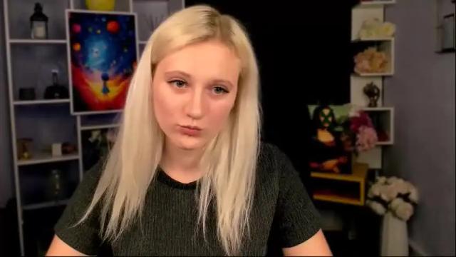 Image 10 of madam_ulis Stream on Chaturbate on 4 days ago