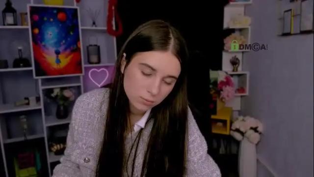 Image 12 of madam_ulis Stream on Chaturbate on 2 days ago