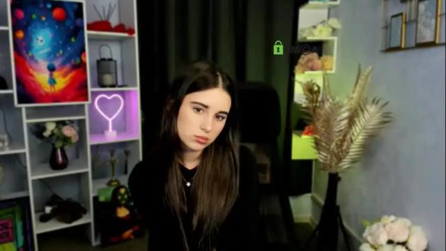 Image 2 of madam_ulis Stream on Chaturbate on 1 month ago