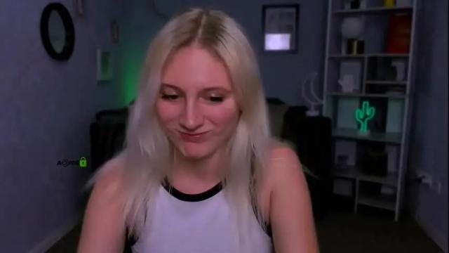 Image 11 of madam_ulis Stream on Chaturbate on 24 days ago