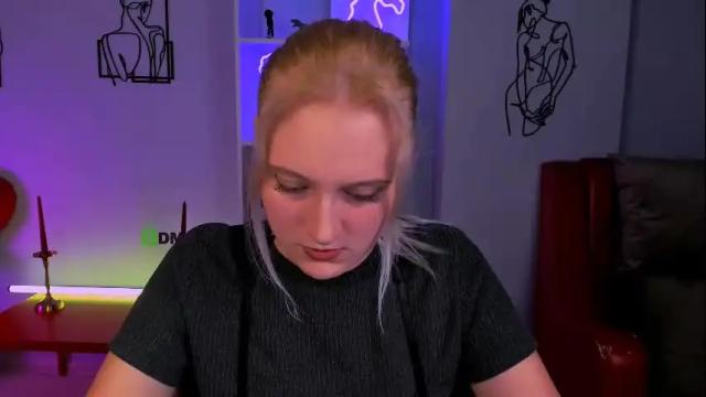 Image 4 of madam_ulis Stream on Chaturbate on 10 days ago