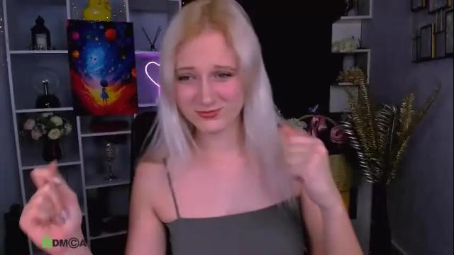 Image 8 of madam_ulis Stream on Chaturbate on 8 days ago