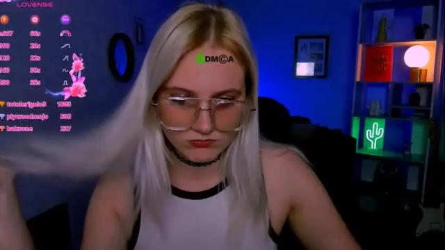Image 8 of madam_ulis Stream on Chaturbate on 1 day ago