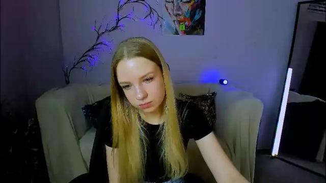 Image 8 of madam_ulis Stream on Chaturbate on 2 months ago