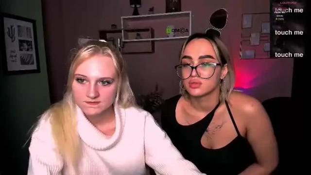 Image 4 of madam_ulis Stream on Chaturbate on 5 days ago