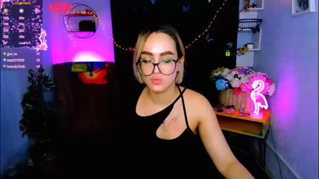 Image 8 of madam_ulis Stream on Chaturbate on 1 month ago