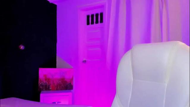 Image 11 of madame_lilith Stream on Chaturbate on 16 days ago