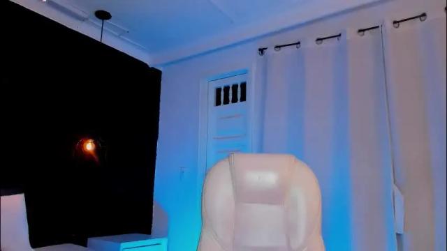 Image 2 of madame_lilith Stream on Chaturbate on 8 days ago