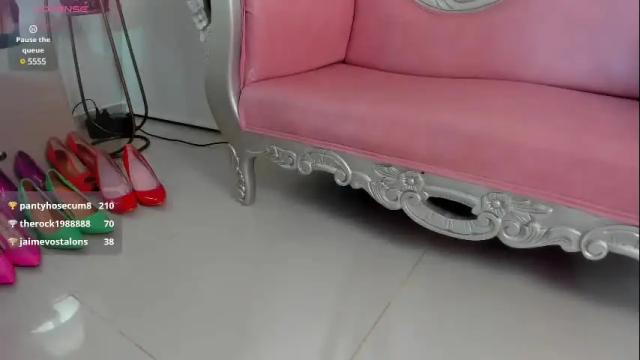 Image 3 of madameheels_ Stream on Chaturbate on 20 days ago