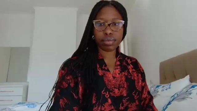 Image 3 of madamindigo Stream on Chaturbate on 20 months ago