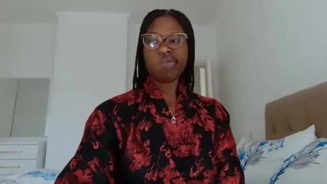 Image 8 of madamindigo Stream on Chaturbate on 20 months ago