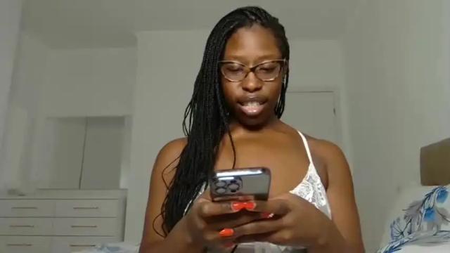 Thumbnail 1, madamindigo's Stream at Chaturbate, 20 months ago