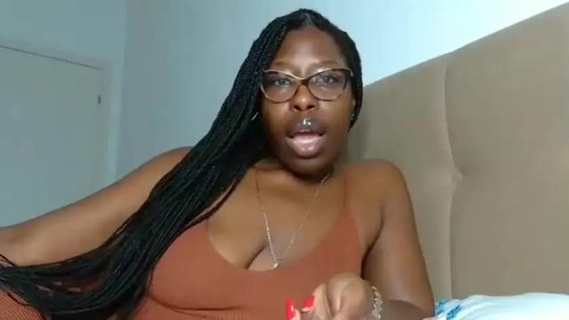 Image 6 of madamindigo Stream on Chaturbate on 19 months ago