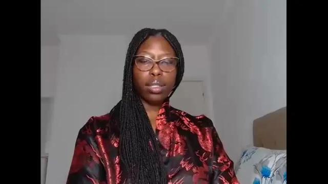 Image 7 of madamindigo Stream on Chaturbate on 19 months ago