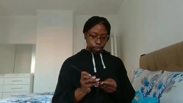Image 3 of madamindigo Stream on Chaturbate on 18 months ago