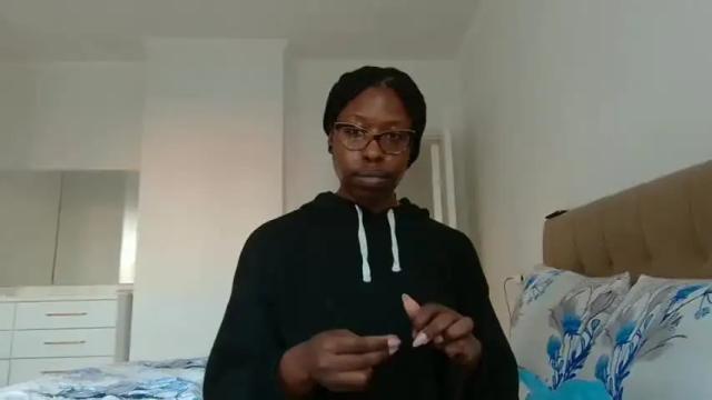 Image 4 of madamindigo Stream on Chaturbate on 18 months ago